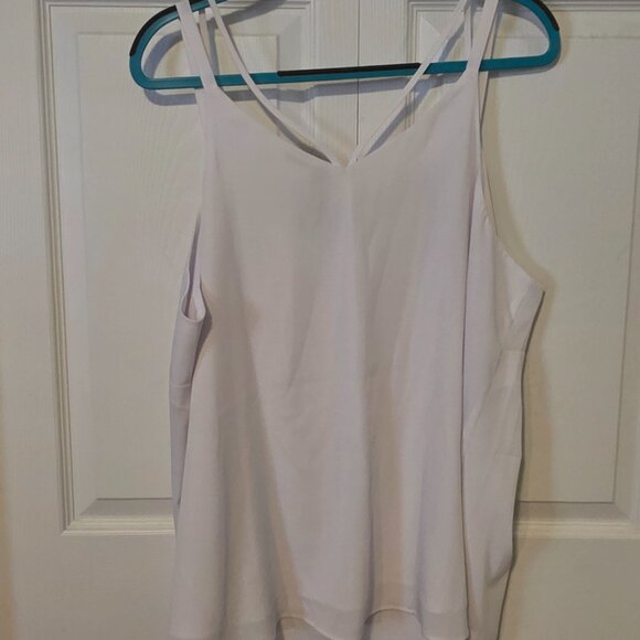 Lightweight Sleeveless White Top, size 2X - Picture 4 of 7